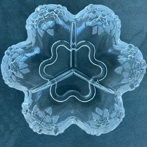 10 inch Mikasa Carmen Rose Divided Dish